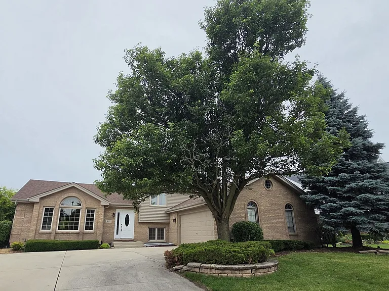 8112 Rutherford Dr — Photo 21