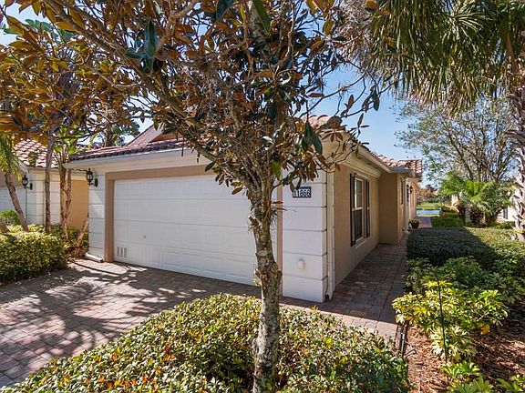 2nd image of 11866 Delfina Ln