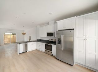 6069 NE Simpson St #4, Portland, OR 97218
