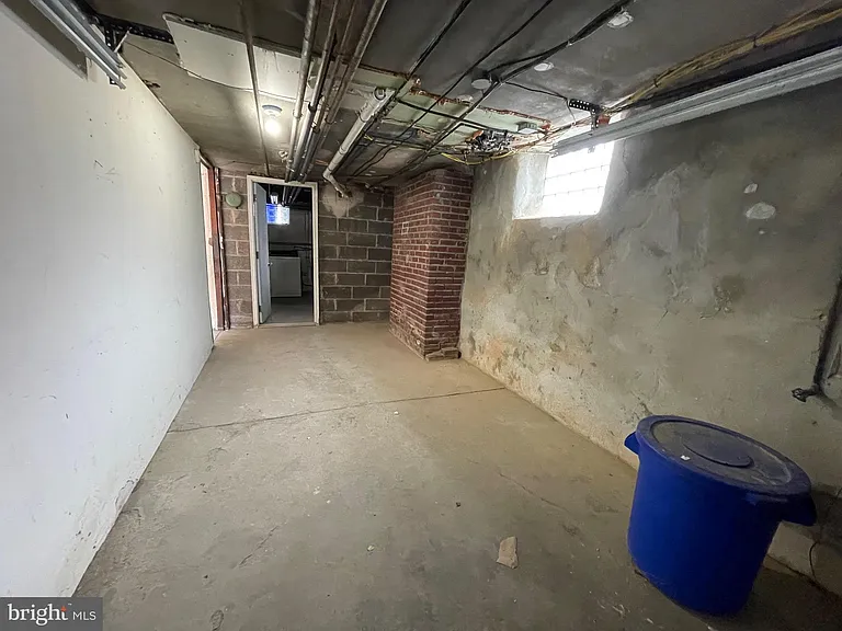 416 E Providence Rd #A — Photo 11
