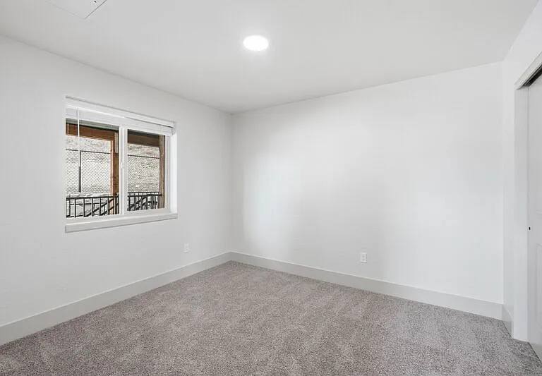 1816 N 15th St #201 — Photo 17