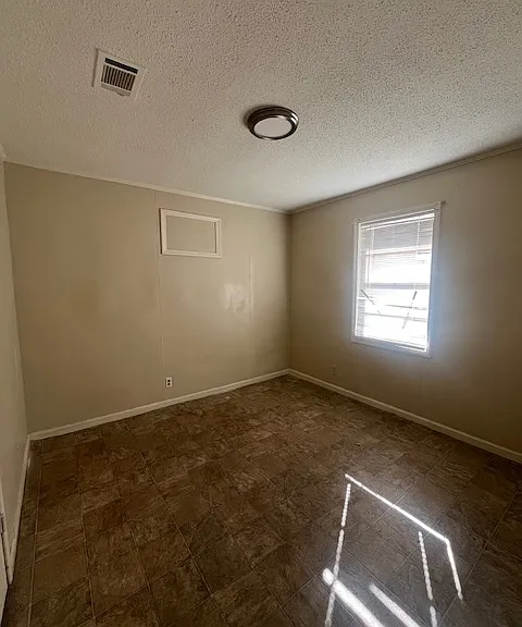 1665 Madden Ave #B — Photo 4
