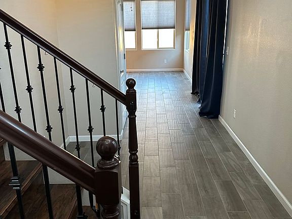 4th image of 3071 Glacier Ln
