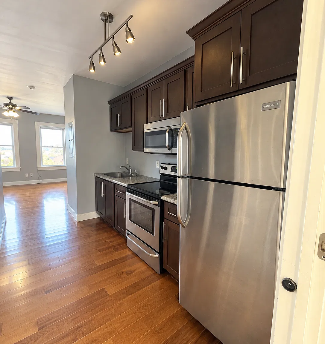 Updated 1 Bed / 1 Bath Apartment in Central Dubuque — Photo 1