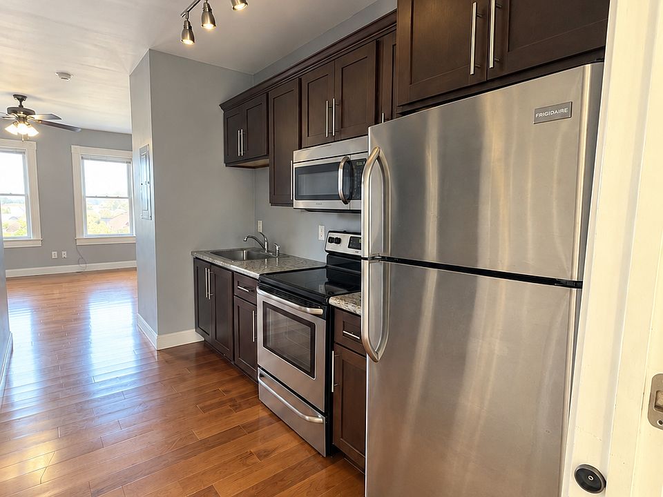 1st image of 1812 Central Ave APT 3A