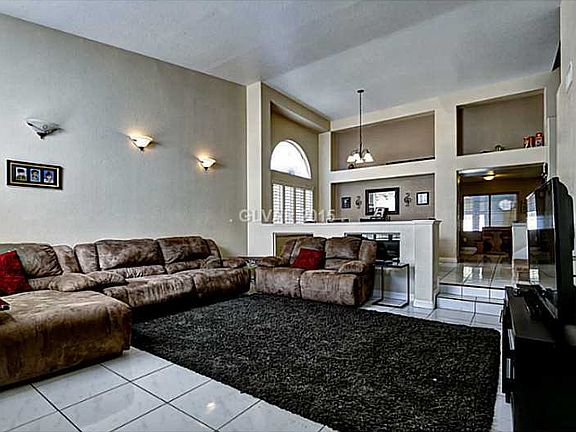 3rd image of 6392 Cantelope Ct