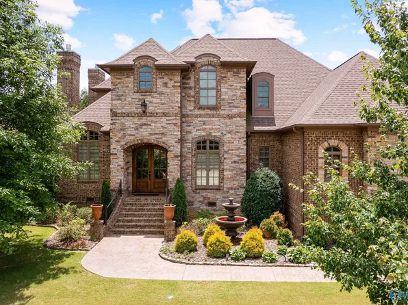 13 Vine Grove Way SE, Gurley, AL 35748