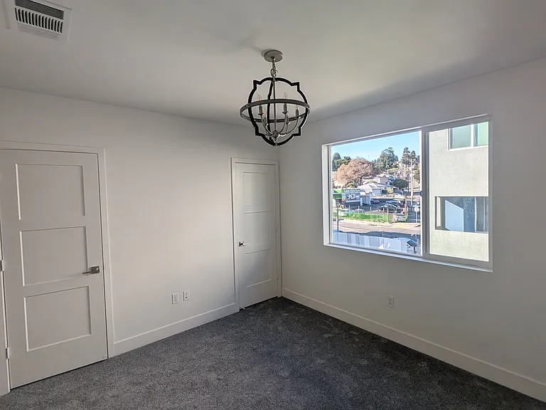 9877 Macarthur Blvd #A — Photo 30