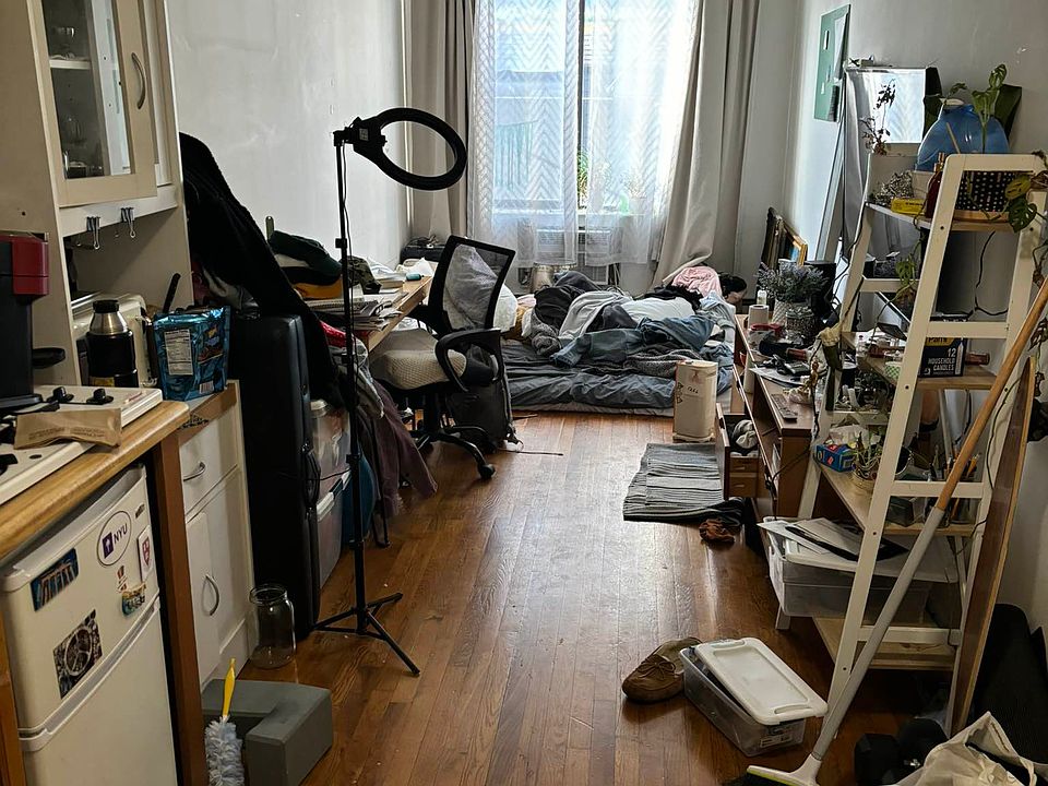 1st image of 186 Orchard St APT 4FS
