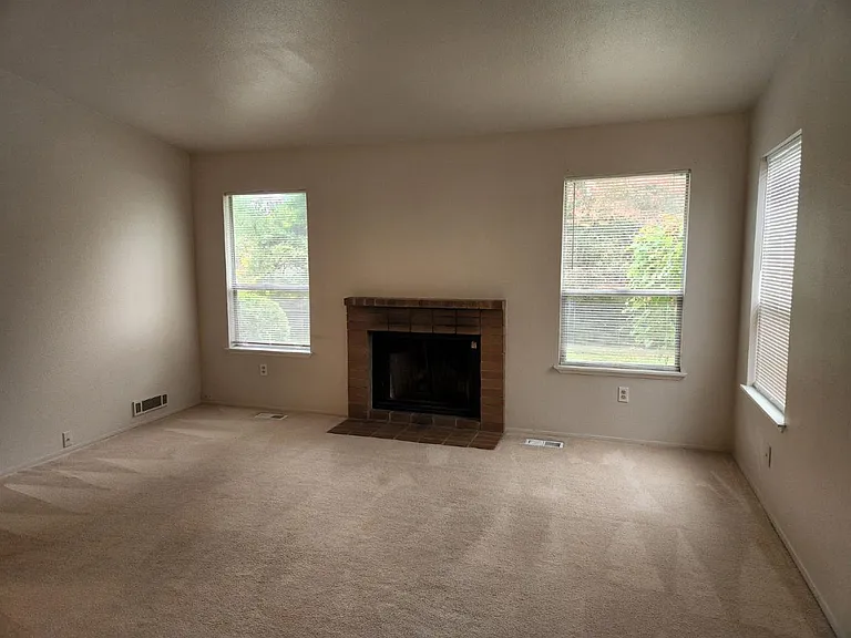 12507 NE 87th Ct — Photo 8