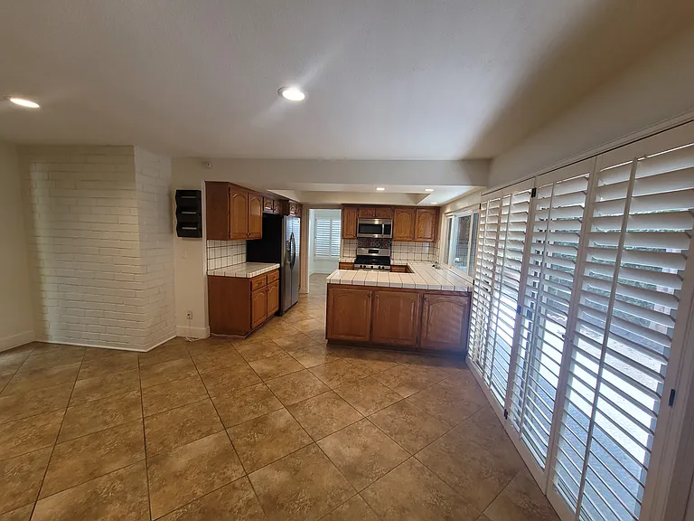 1081 Triunfo Canyon Rd — Photo 6