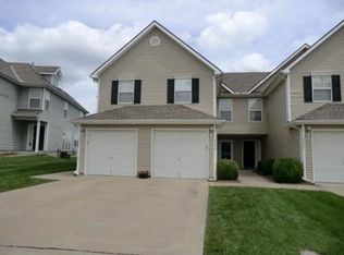 8049 N Lawn Ave, Kansas City, MO 64119