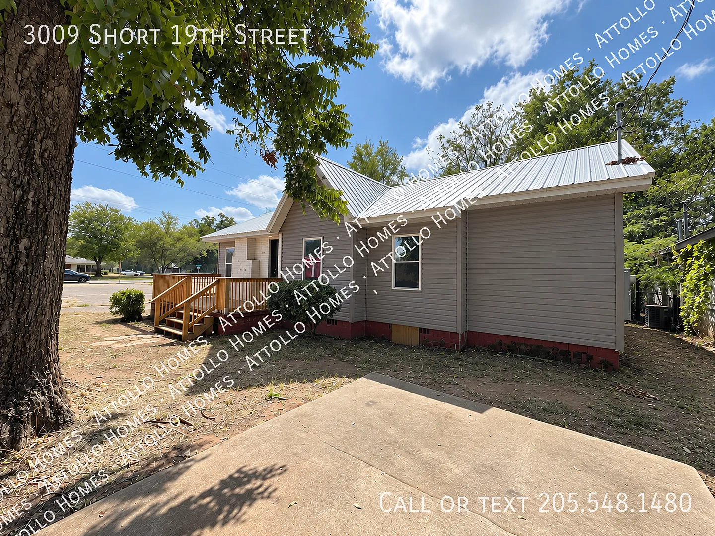 4 Bedroom Home Near Downtown Tuscaloosa — Photo 2