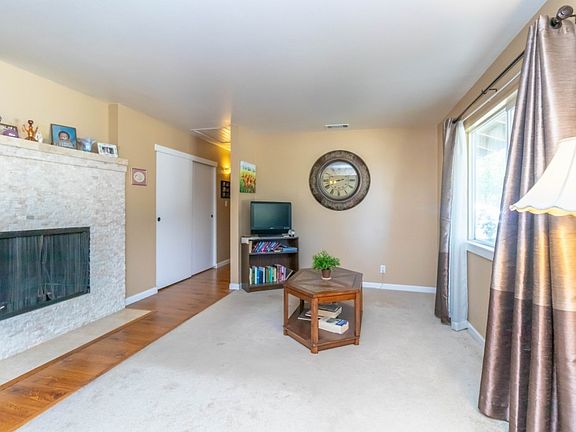 4th image of 8511 Noel Dr