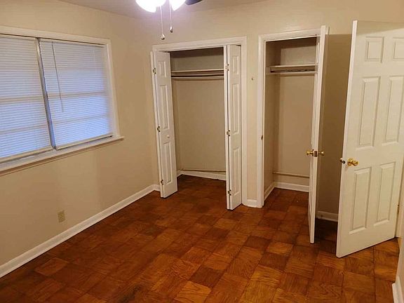 5th image of 917 Barbour Ave