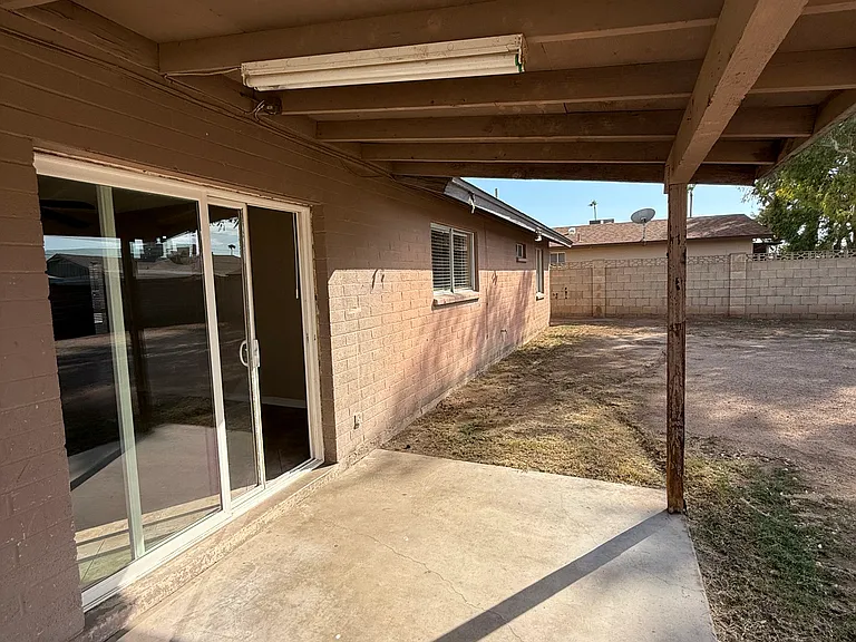 7624 N 44th Dr — Photo 20