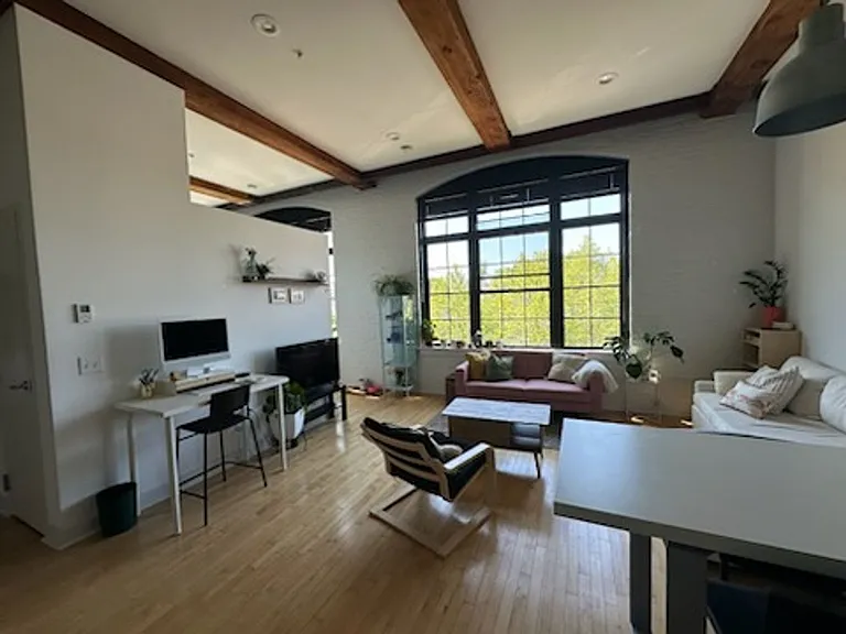 36 Cromwell St #208 — Photo 8