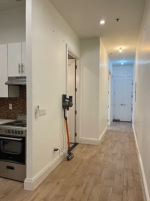 Rented by Carnegie Management Inc | media 5