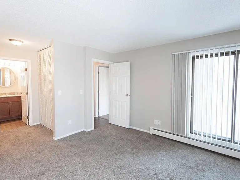 P2 BR master bath