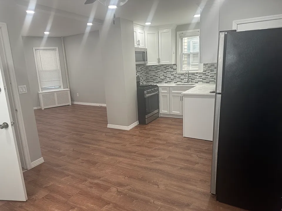 206 Cambridge Ave #1