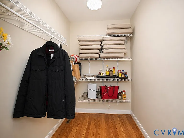 11320 Sadler Oaks Dr — Photo 38