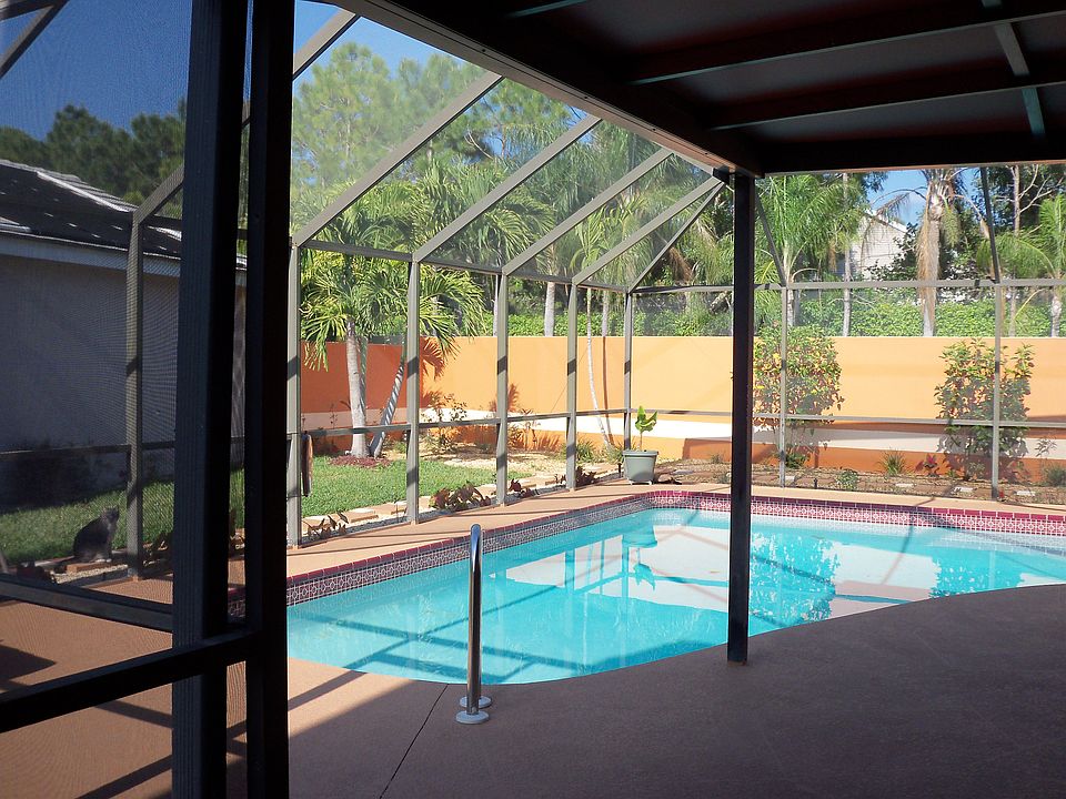 Pool and Lanai