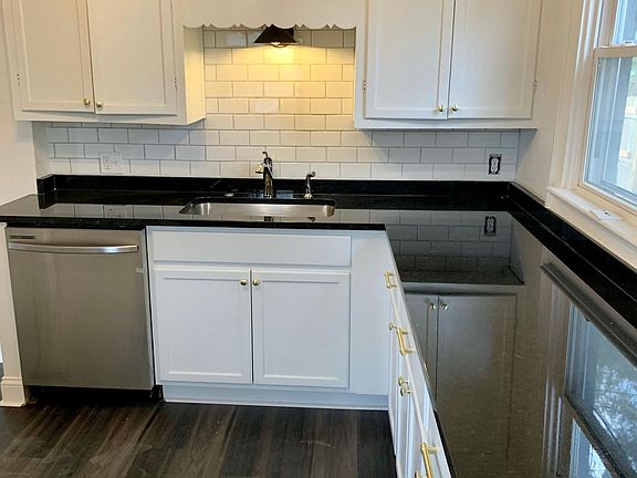 4th image of 714 E 50th St #714