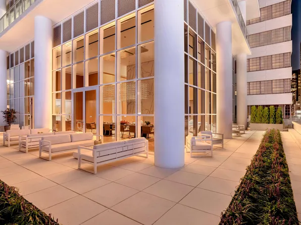 200 East 59th Street image 11 of 15