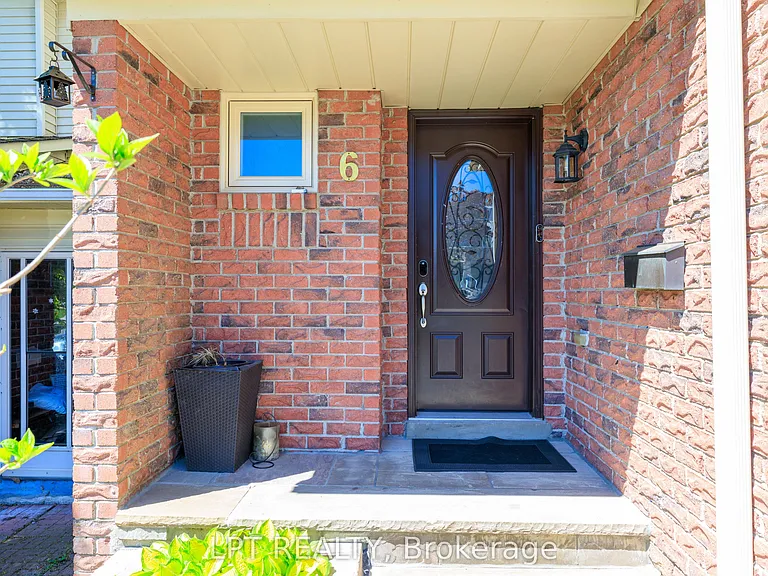 6 Odin Cres — Photo 4