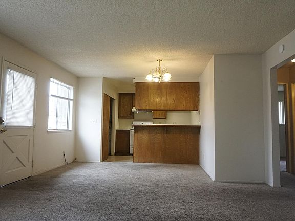 5th image of 1264 Chalmette Ave