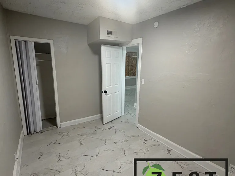 7419 Rutherford St — Photo 6
