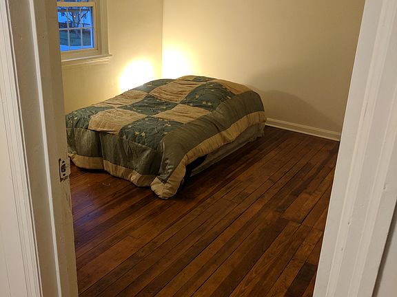4th image of 1307 E 351st St