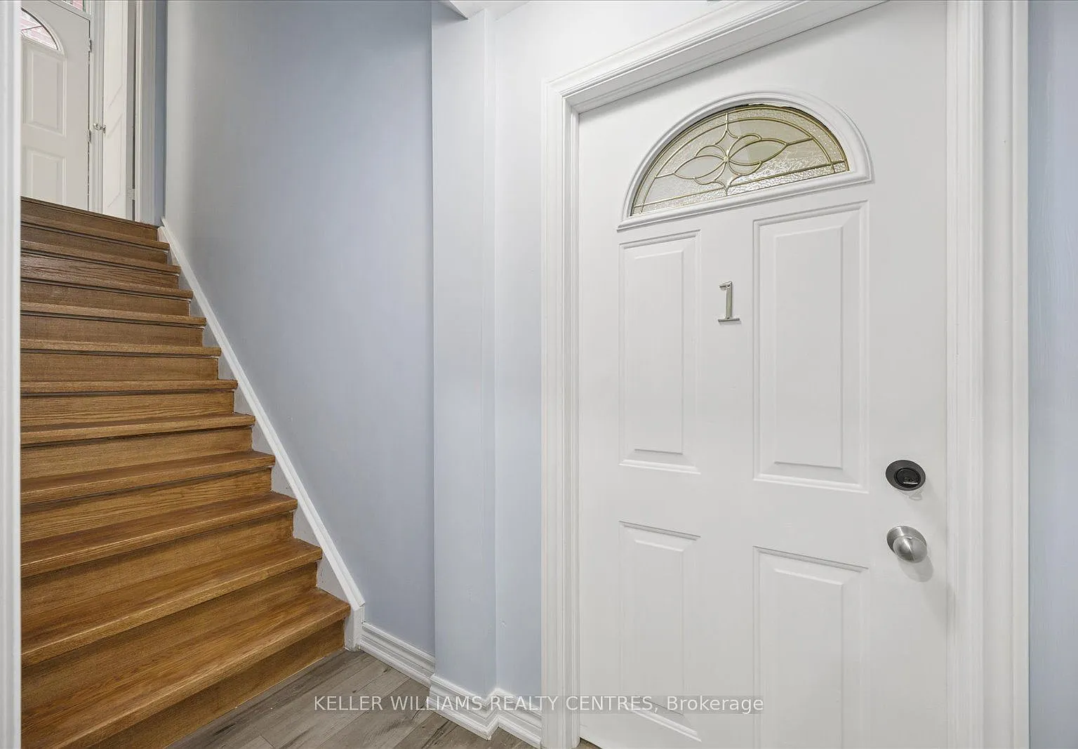 277 Gibson Cir — Photo 3