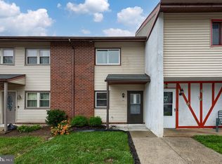 361 Greenland Dr, Lancaster, PA