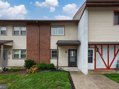 361 Greenland Dr, Lancaster, PA, 17602