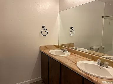 1st image of 859 Nutmeg Pl APT 3