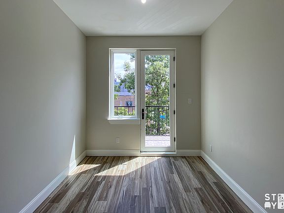 5th image of 50 Tompkins Ave #2