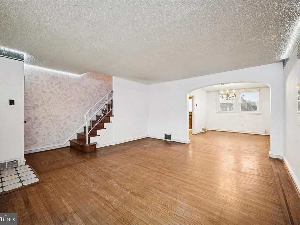 1st image of 6024 Reach St