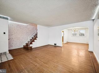 6024 Reach St, Philadelphia, PA 19111