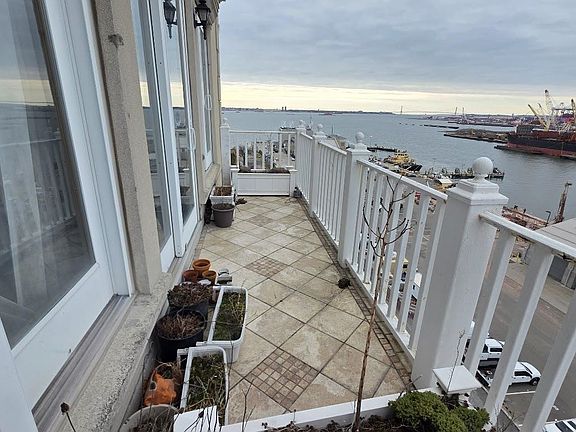 2nd image of 100 Shearwater Ct E APT 81