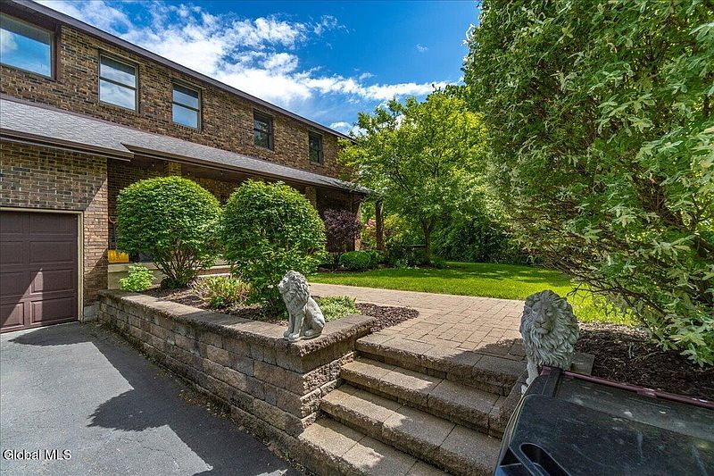 2nd image of 136 Spring Road