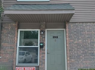 629 Villa Dr, Ypsilanti, MI 48198