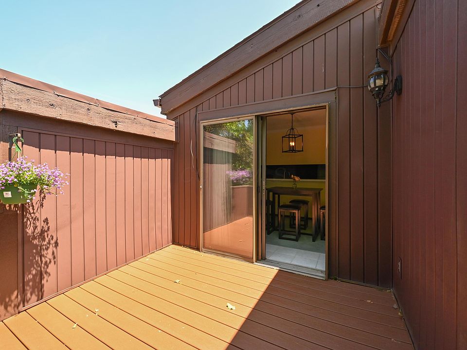 1st image of 1208 Crescent Heights Rd