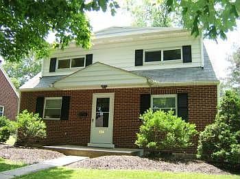 1st image of 134 Dell St