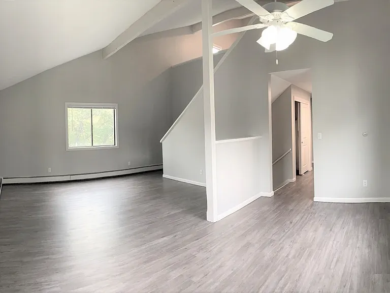 Yarmouth Pointe Apartment Homes — Photo 72