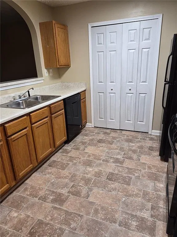 2 bed, 2.5 bath, 1350 sqft, $1,450 — Photo 2