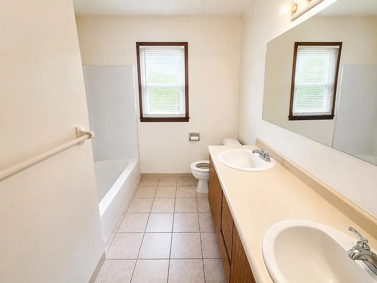 6378 Saint Andrews Dr #6 — Photo 5