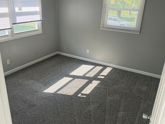 4th image of 1420 N Milton Ave #1