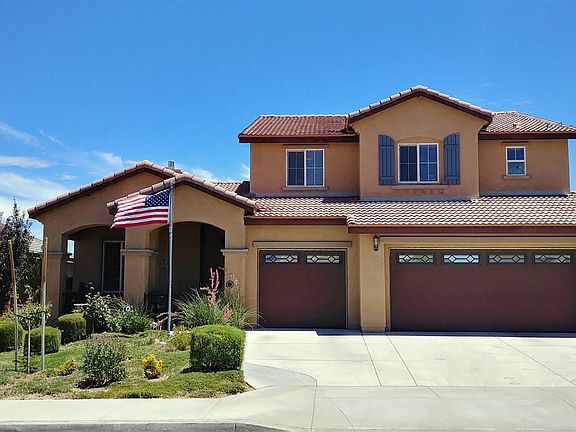 3rd image of 13913 Camino Lindo St