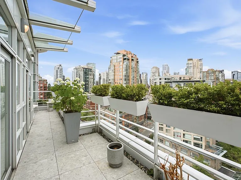 189 Davie St #Penthouse 1701 — Photo 12